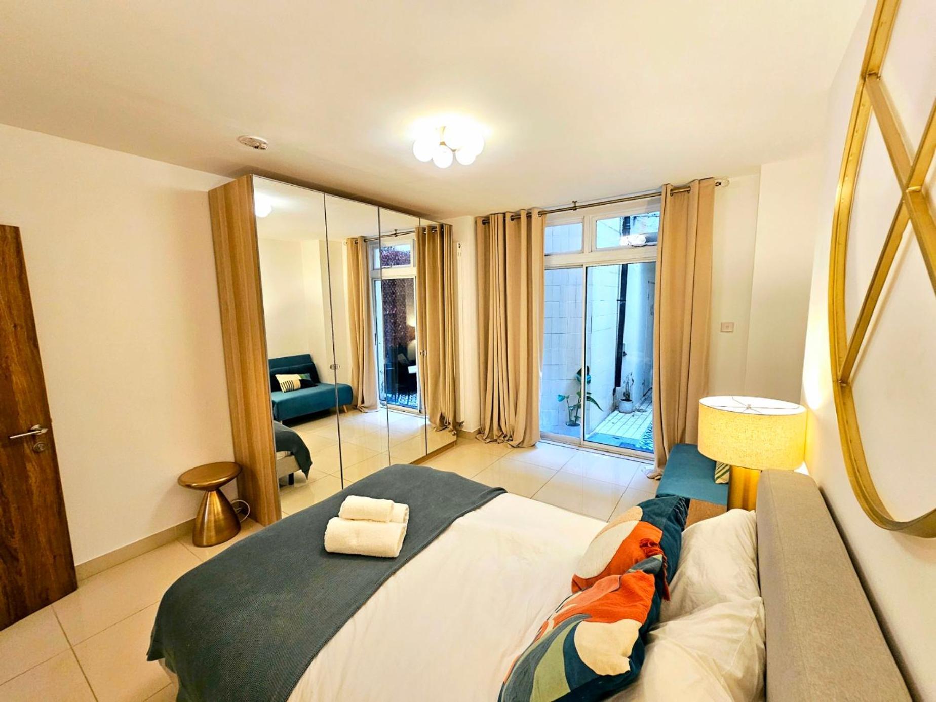 Modern Hyde Park Home With Private Entrance & Private Back Patio Near Bayswater & Paddington Stations Лондон Екстериор снимка