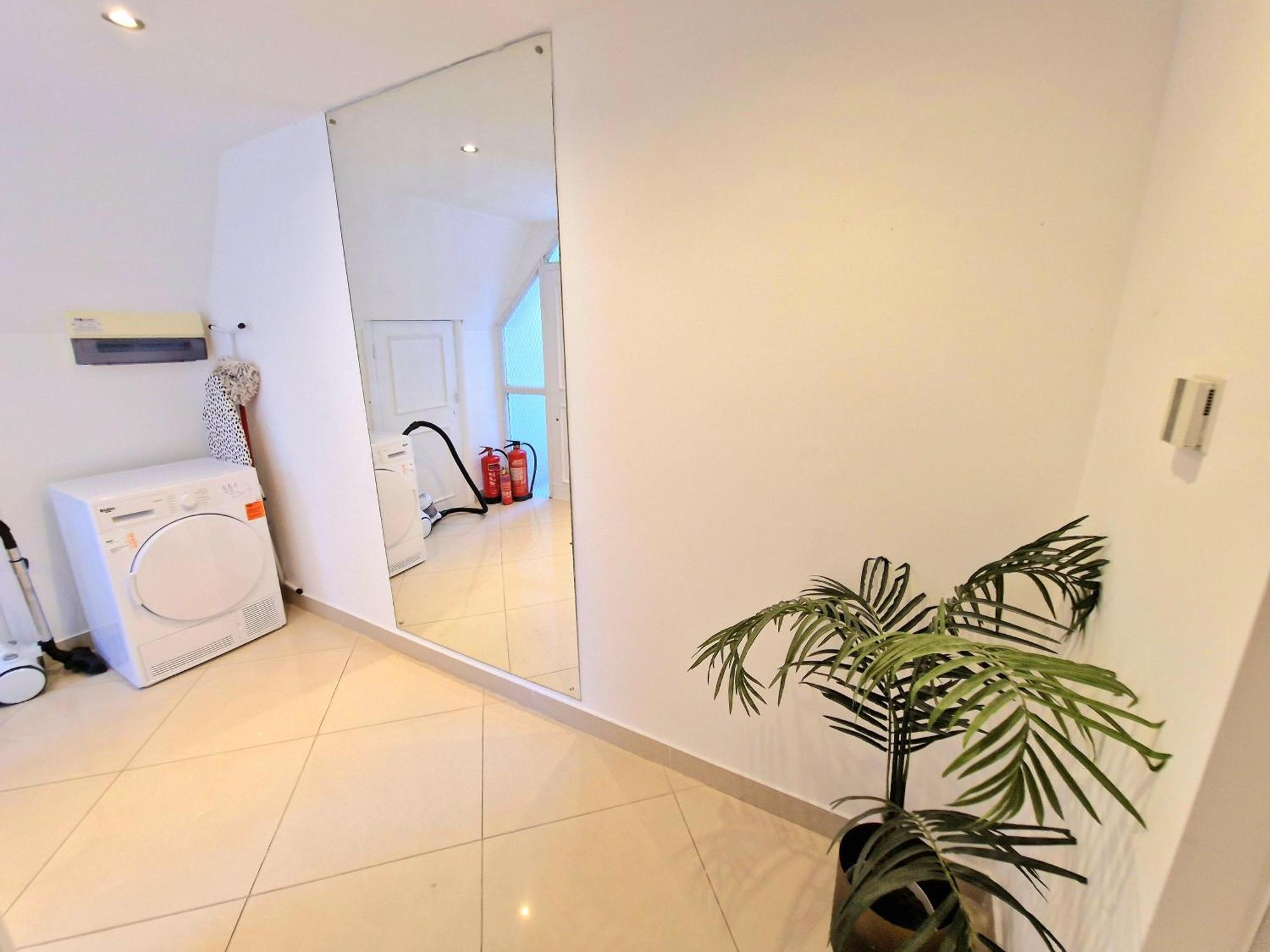 Modern Hyde Park Home With Private Entrance & Private Back Patio Near Bayswater & Paddington Stations Лондон Екстериор снимка