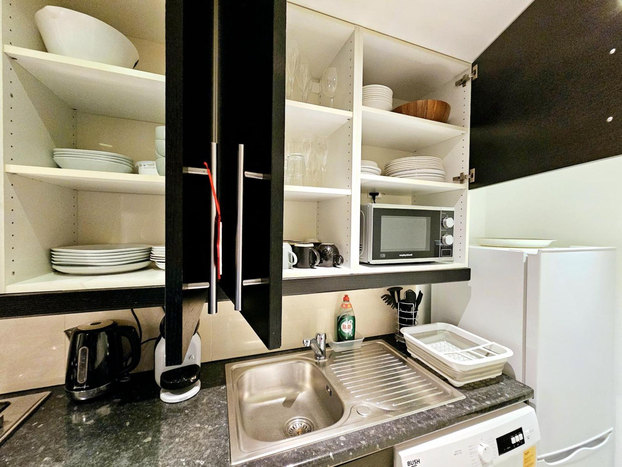Modern Hyde Park Home With Private Entrance & Private Back Patio Near Bayswater & Paddington Stations Лондон Екстериор снимка